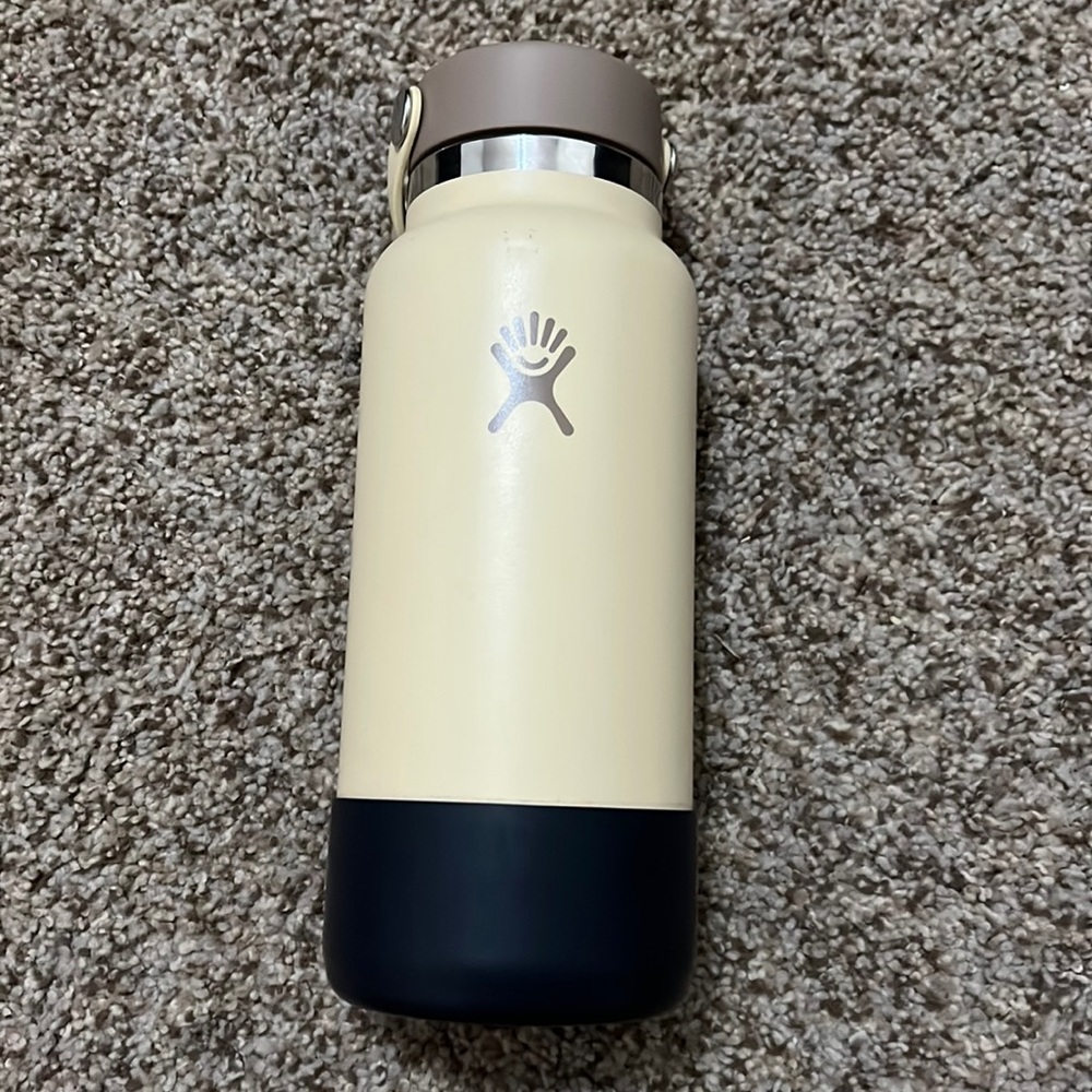 Juneberry hyrdoflask
